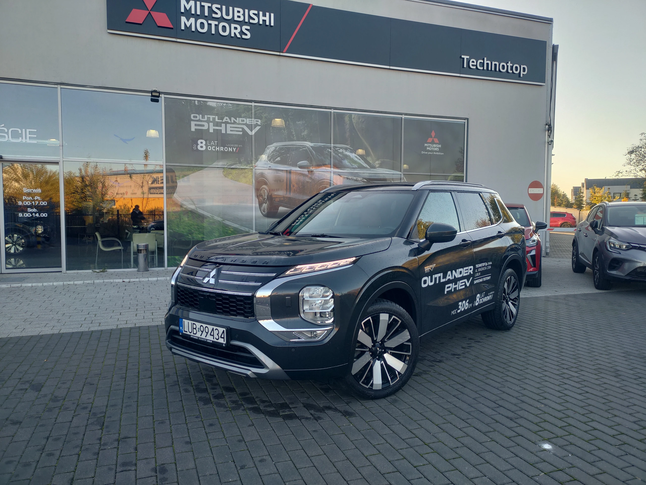 Outlander PHEV - Zdjęcie 1